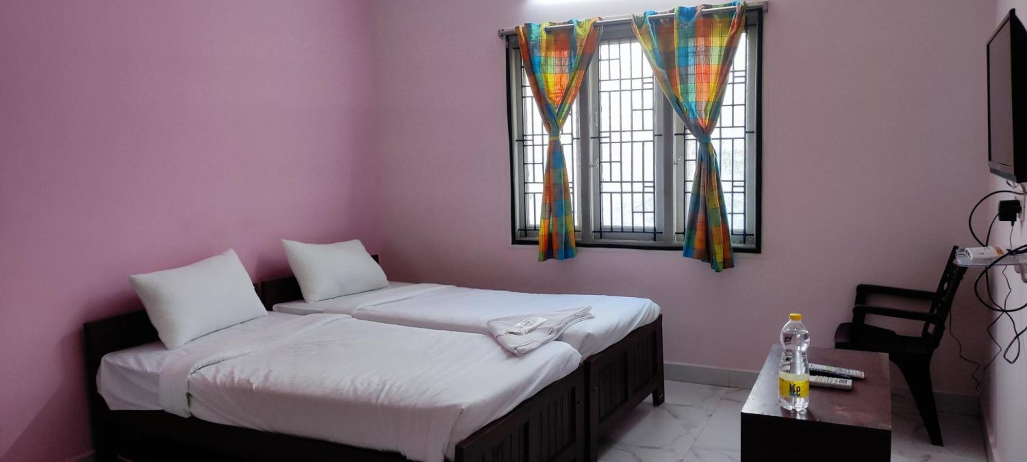 Pph Living Lakshmi Palace Tallakulam ภายนอก รูปภาพ
